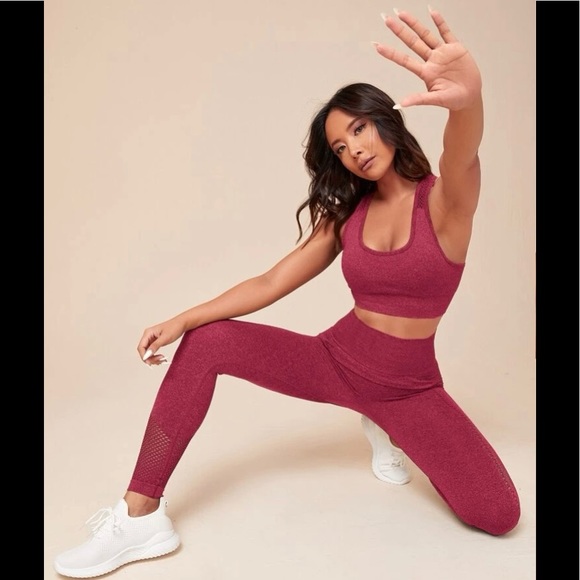 NWOT Seamless High Stretch Contrast Fishnet Sports Set - Picture 4 of 5